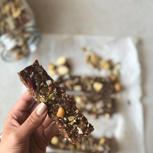 PALEO DATE CRUNCH BARS