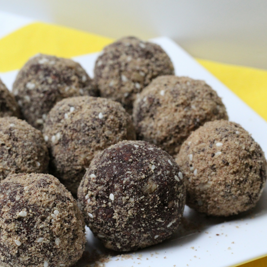 CHOCOLATE (RUM) BALLS